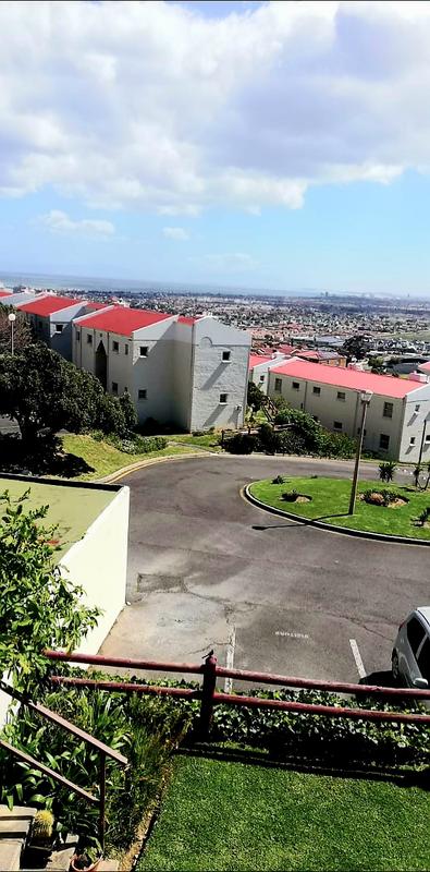2 Bedroom Property for Sale in Gordons Bay Western Cape